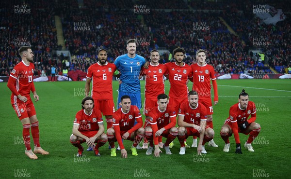 161118 - Wales v Denmark - UEFA Nations League B - As Gareth Bale joins the team photo Gareth Bale of Wales leaves