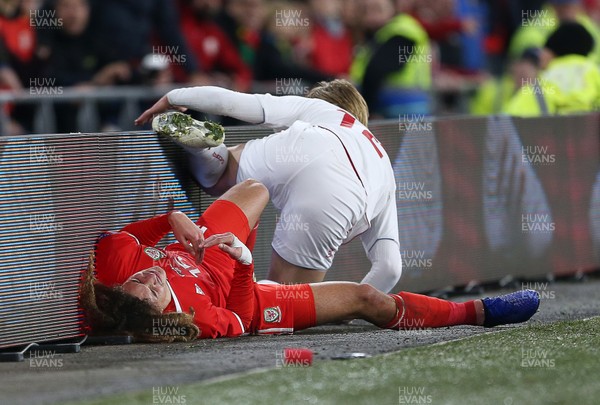 161118 - Wales v Denmark - UEFA Nations League B - Kasper Holberg of Denmark charges into Ethan Ampadu of Wales sending him into the advertising boards