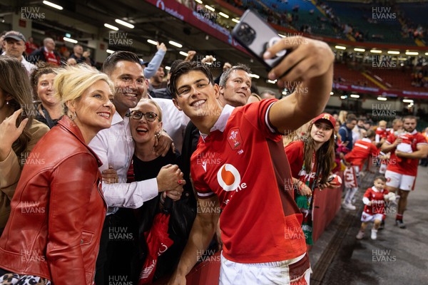 050823 - Wales v England - Vodafone Summer Series - Louis Rees-Zammit of Wales with fans at full time
