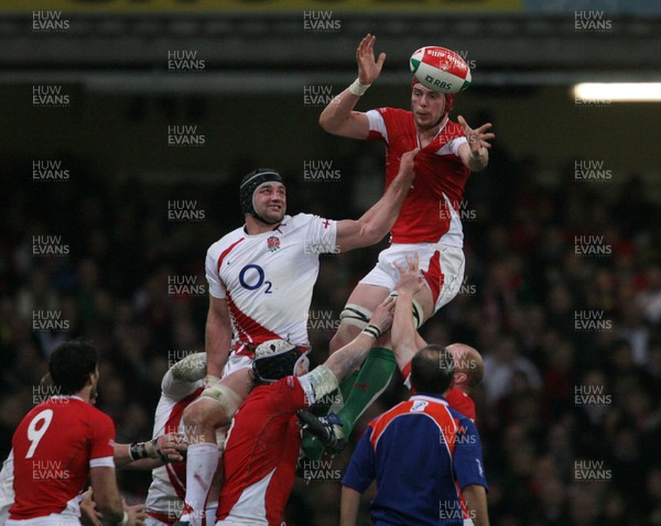 14.02.09  Wales v England... England's Steve Borthwick gets to grips with Alun-Wyn Jones 