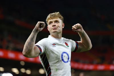 150325 - Wales v England - Guinness Six Nations - Fin Smith of England celebrates following the team's victory