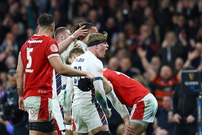 150325 - Wales v England - Guinness Six Nations - Henry Pollock of England celebrates after Chandler Cunningham-South of England scored the team's tenth try