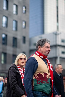 150325 - Wales v England - Guinness Six Nations -  Fans in the City Centre Ahead of the match 