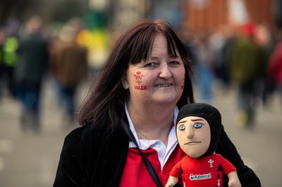 150325 - Wales v England - Guinness Six Nations -  Fans in the City Centre Ahead of the match 