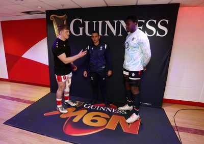 150325 - Wales v England - Guinness Six Nations Championship - Jac Morgan of Wales and Maro Itoje of England at the coin toss