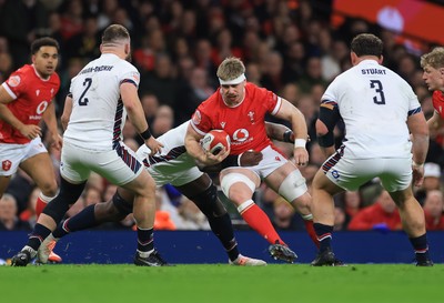 150325 Wales v England, Guinness Mens Six Nations - Aaron Wainwright of Wales charges forward