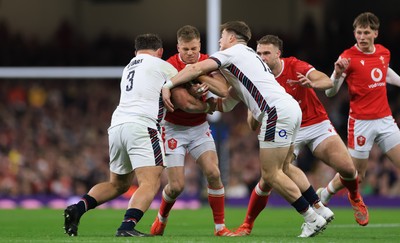 150325 Wales v England, Guinness Mens Six Nations - Gareth Anscombe of Wales takes on Will Stuart of England and Tommy Freeman of England