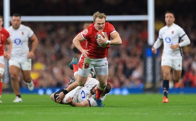 150325 Wales v England, Guinness Mens Six Nations - Blair Murray of Wales is tackled by Luke Cowan-Dickie of England