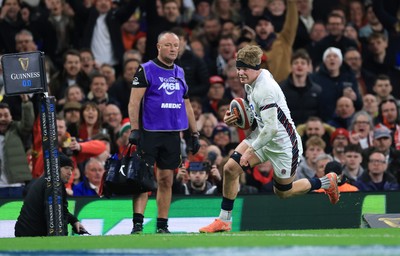 150325 Wales v England, Guinness Mens Six Nations - Henry Pollock of England races in to score try