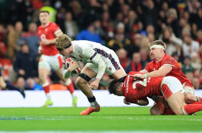 150325 Wales v England, Guinness Mens Six Nations - Henry Pollock of England charges through for his second try