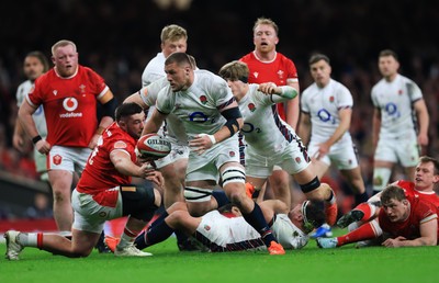 150325 Wales v England, Guinness Mens Six Nations - Tom Willis of England breaks away