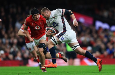 150325 Wales v England, Guinness Mens Six Nations - Tom Willis of England breaks away