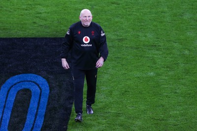 150325 - Wales v England - Guinness Six Nations - Wales coach Neil Jenkins during the warm up