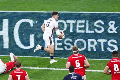 150325 - Wales v England - Guinness Six Nations - Tommy Freeman of England scores a try