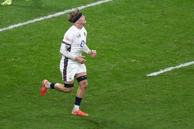 150325 - Wales v England - Guinness Six Nations - Henry Pollock of England runs back after scoring a try