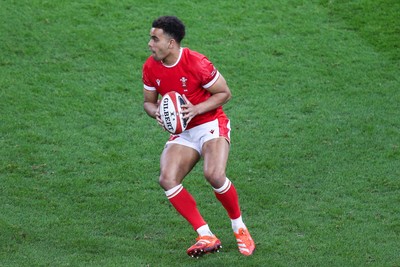 150325 - Wales v England - Guinness Six Nations - Ben Thomas of Wales