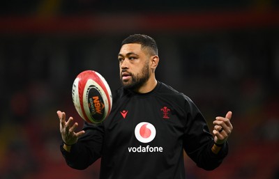 150325 - Wales v England - Guinness Six Nations - Taulupe Faletau of Wales warms up ahead of kick off 