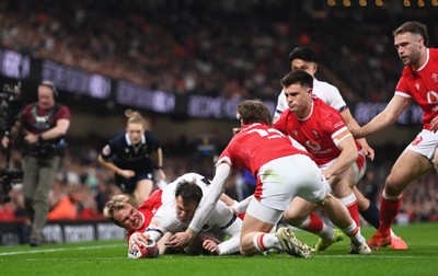 150325 - Wales v England - Guinness Six Nations - Tom Roebuck of England goes over to score their sides second try 