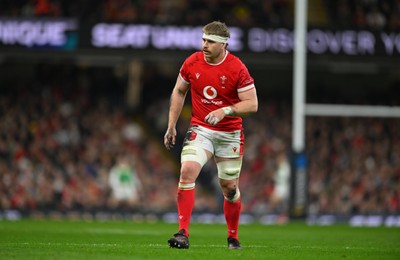 150325 - Wales v England - Guinness Six Nations - Aaron Wainwright of Wales 