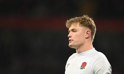 150325 - Wales v England - Guinness Six Nations - Fin Smith of England 