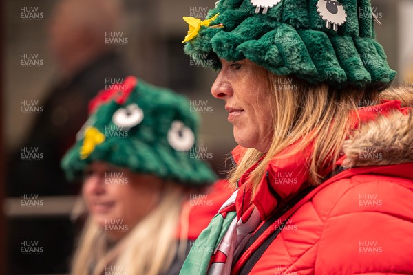 150325 - Wales v England - Guinness Six Nations -  Fans in the City Centre Ahead of the match 