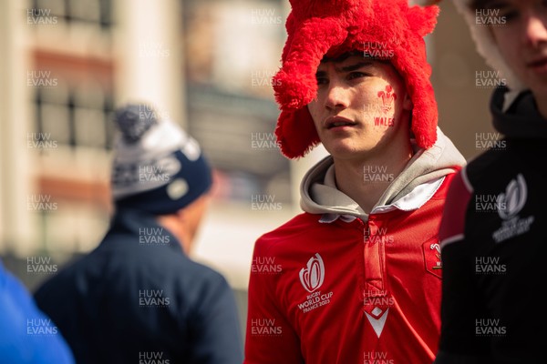 150325 - Wales v England - Guinness Six Nations -  Fans in the City Centre Ahead of the match 