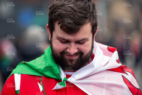 150325 - Wales v England - Guinness Six Nations -  Fans in the City Centre Ahead of the match 