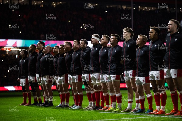 150325 - Wales v England - Guinness Six Nations Championship - Wales sing the anthem