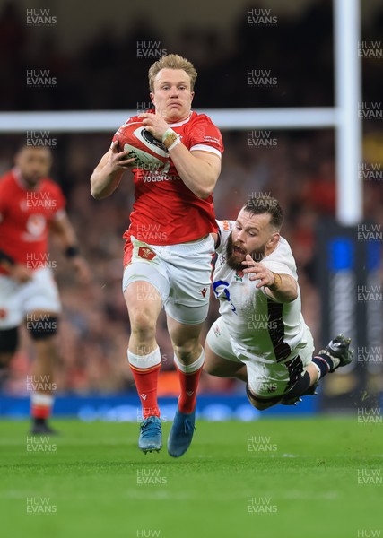 150325 Wales v England, Guinness Mens Six Nations - Blair Murray of Wales is tackled by Luke Cowan-Dickie of England