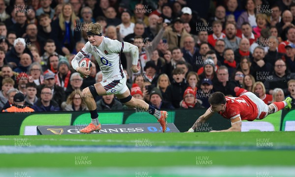 150325 Wales v England, Guinness Mens Six Nations - Henry Pollock of England races in to score try