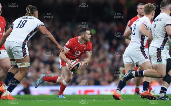 150325 Wales v England, Guinness Mens Six Nations - Tomos Williams of Wales