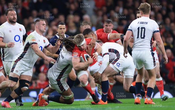 150325 Wales v England, Guinness Mens Six Nations - Aaron Wainwright of Wales is tackled