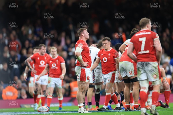 150325 Wales v England, Guinness Mens Six Nations - Wales players react on the final whistle