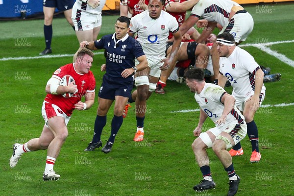 150325 - Wales v England - Guinness Six Nations - Dewi Lake of Wales on the charge