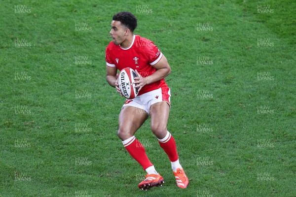 150325 - Wales v England - Guinness Six Nations - Ben Thomas of Wales