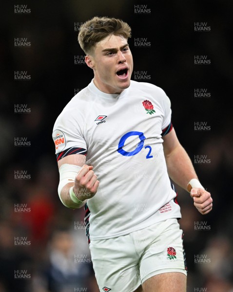 150325 - Wales v England - Guinness Six Nations - Tommy Freeman of England celebrates scoring their sides third try