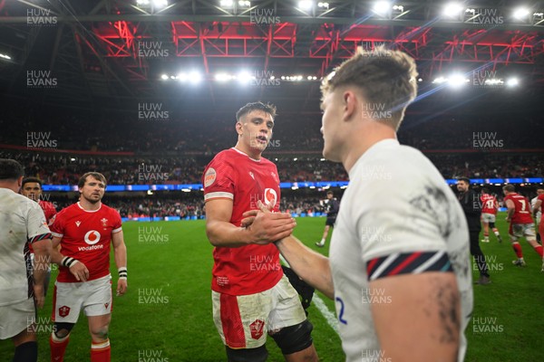 150325 - Wales v England - Guinness Six Nations - Dafydd Jenkins of Wales and Fin Smith of England shake hands