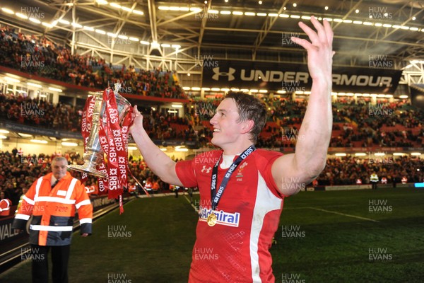 160313 - Wales v England - RBS Six Nations 2013 -Jonathan Davies of Wales celebrates winning the RBS Six Nations 