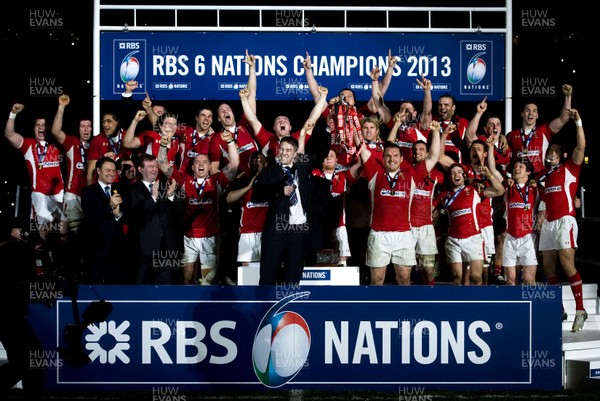 160313 - Wales v England - RBS Six Nations 2013 -Ryan Jones and Gethin Jenkins of Wales lift the RBS Six Nations trophy 