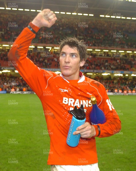 170307 - Wales v England - RBS Six Nations 2007 - Wales' James Hook celebrates victory over England 