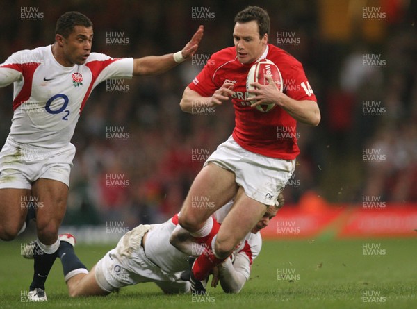 170307 - Wales v England - RBS 6 Nations -  Wales' Mark Jones is tackled by Englands Mathew Tait 