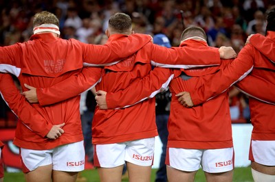 170819 - Wales v England - Under Armour Summer Series - Wales line up for the anthems