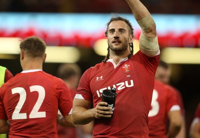 170819 - Wales v England - RWC Warm Up - Under Armour Summer Series - Josh Navidi of Wales waves to the crowds at full time