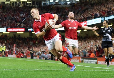 170819 - Wales v England, Under Armour Summer Series 2019 - George North of Wales runs in to score try