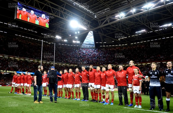 170819 - Wales v England - Under Armour Summer Series - Wales line up for the anthems