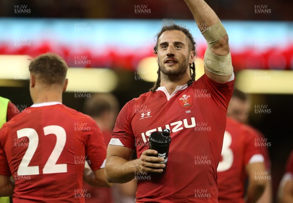 170819 - Wales v England - RWC Warm Up - Under Armour Summer Series - Josh Navidi of Wales waves to the crowds at full time