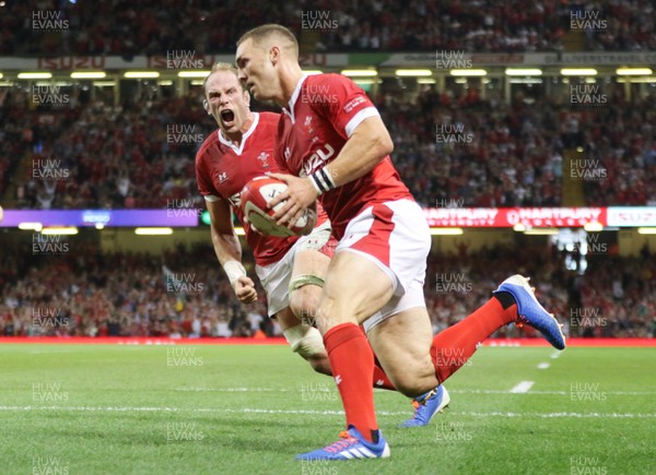 170819 - Wales v England, Under Armour Summer Series 2019 - George North of Wales runs in to score try