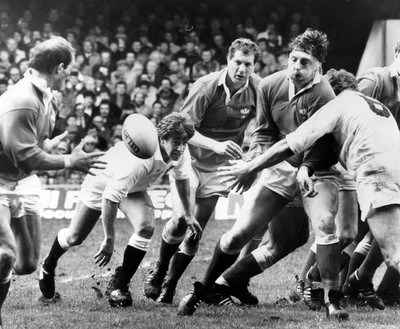 200485 - Wales v England - Five Nations - Phil Davies of Wales is tackled by Nigel Melville of England