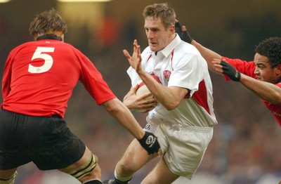 220203 - Wales v England - Six Nations Championship - England's Will Greenwood takes on Steve Williams (5) and Gavin Thomas