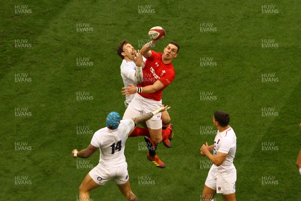 230219 - Wales v England -  Guinness 6 Nations -  George North of Wales wins a high ball 